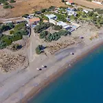 Cathrin Beachfront * Плиммири