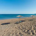Cathrin Beachfront *