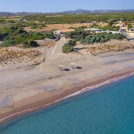 别墅 Cathrin Beachfront Plimmiri