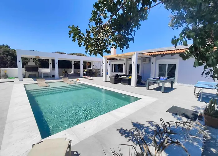 Cathrin Beachfront * Plimmiri